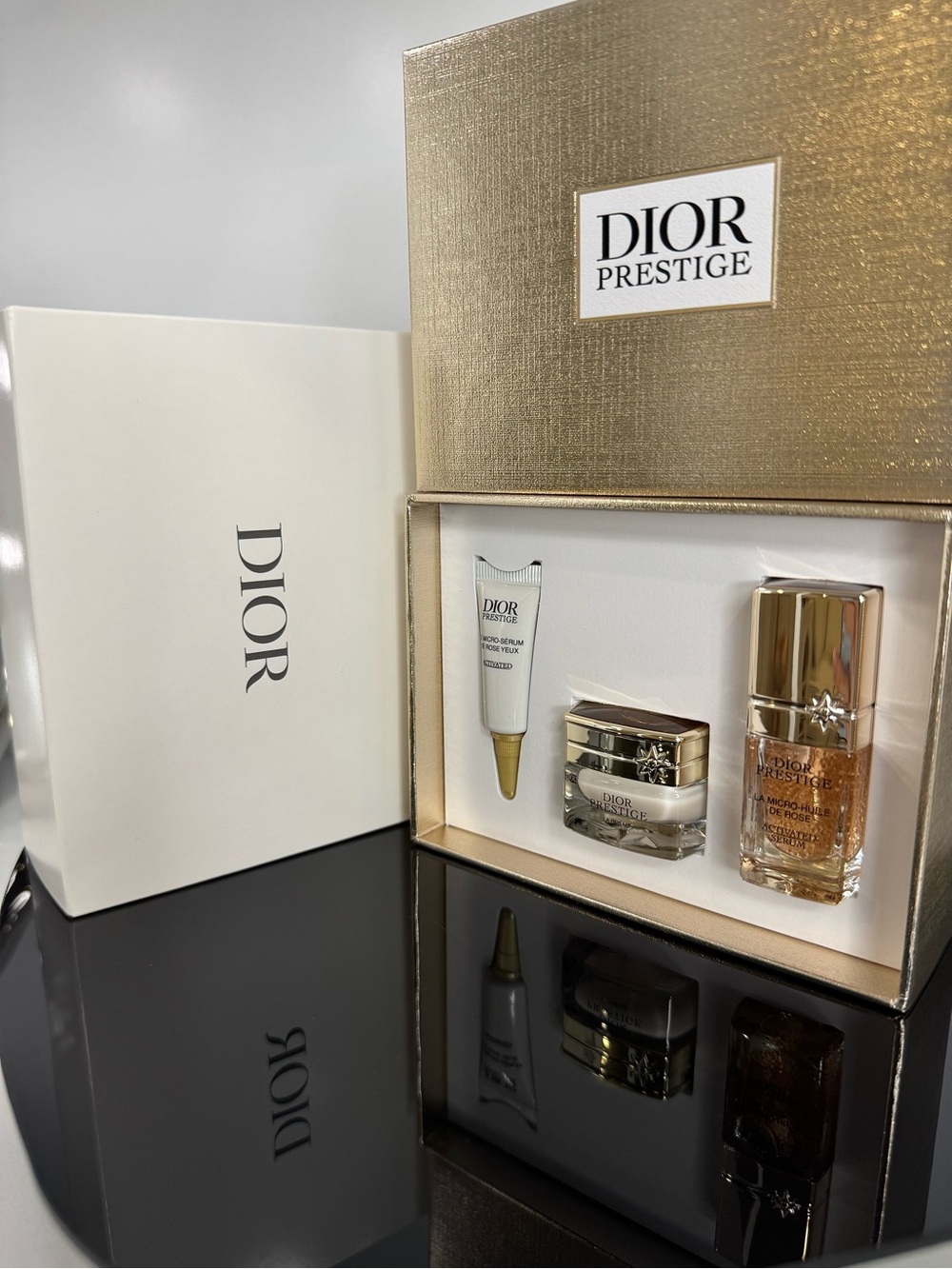DIOR PRESTIGE 
3-PC SKINCARE SET - Picture 4 of 4